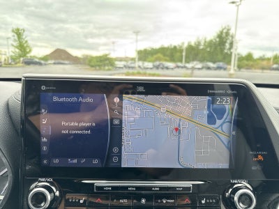 2022 Toyota Highlander Platinum