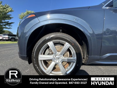 2023 Volvo XC90 B5 Core