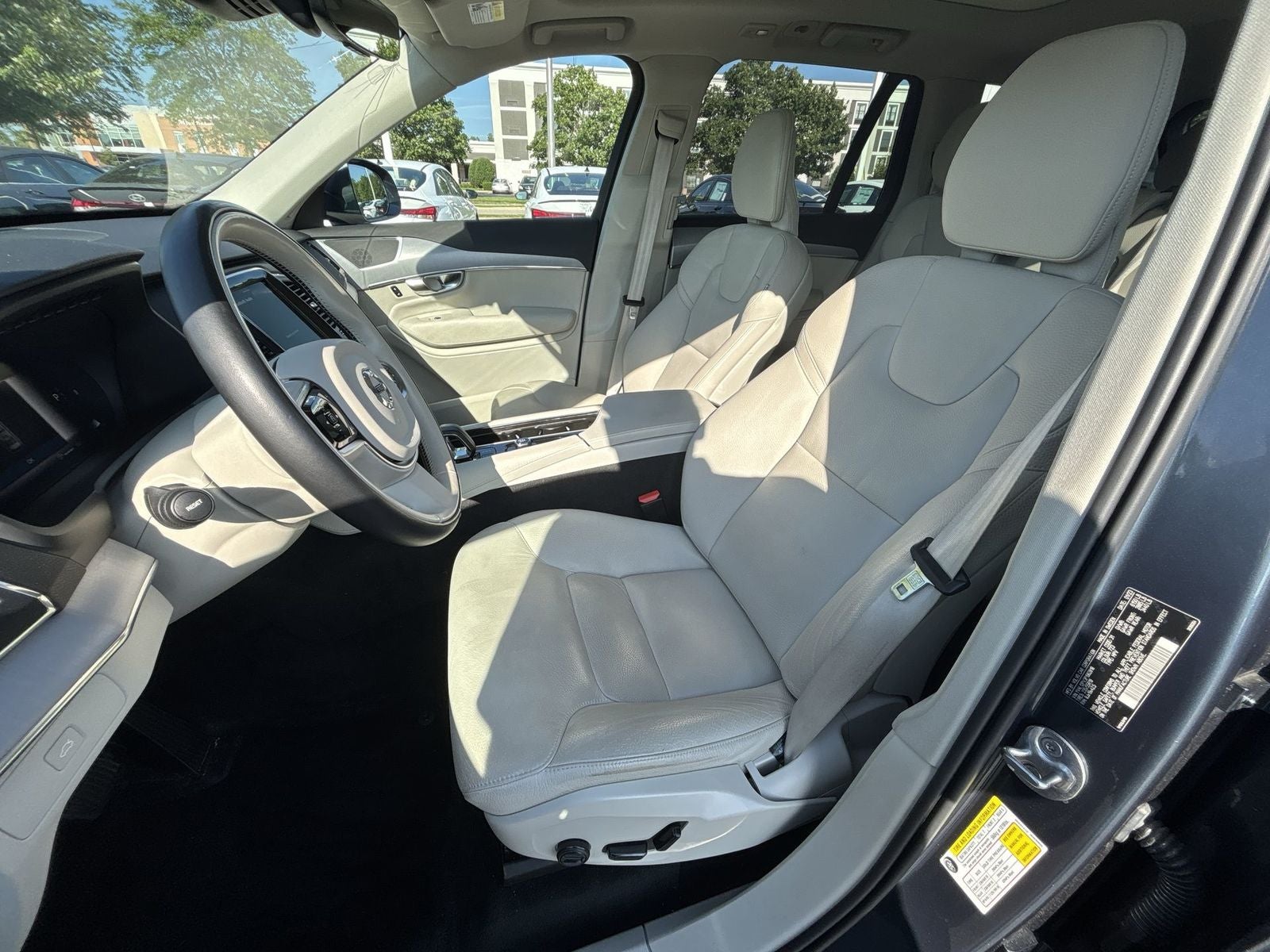 2023 Volvo XC90 B5 Core