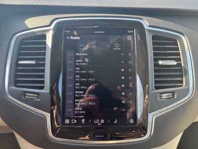 2023 Volvo XC90 B5 Core