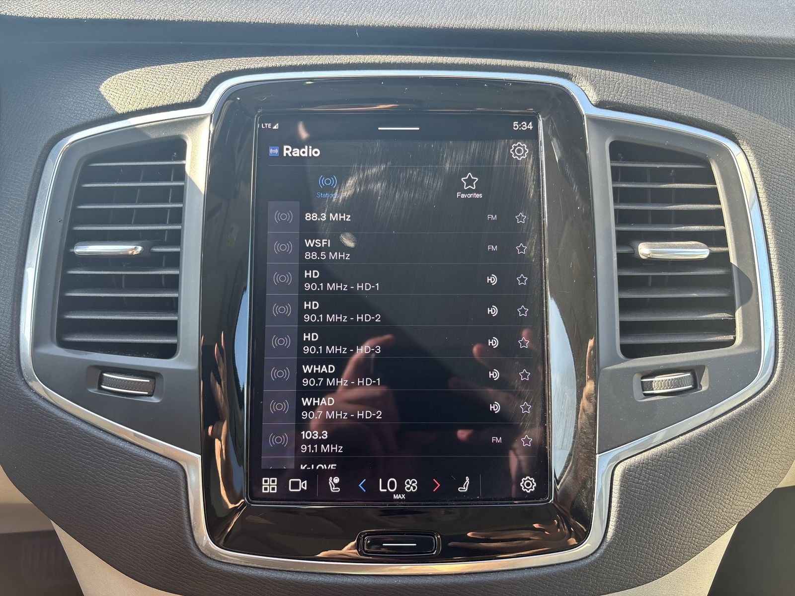 2023 Volvo XC90 B5 Core