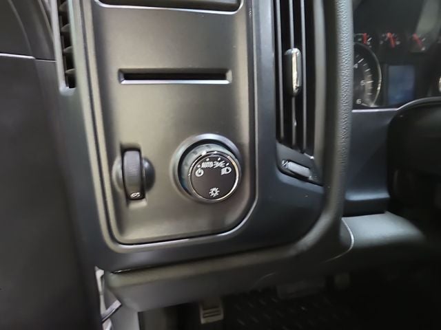 2018 Chevrolet Silverado 1500 Custom