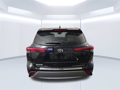 2022 Toyota Highlander Platinum