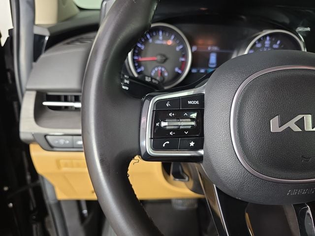 2024 Kia Carnival EX