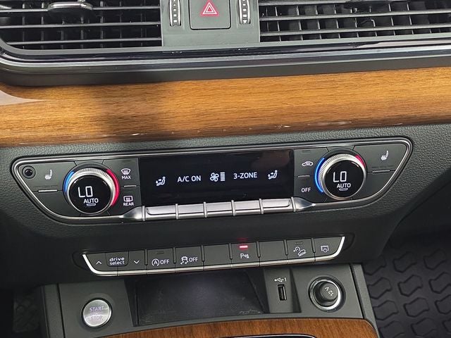 2023 Audi Q5 S line Premium