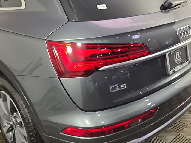 2023 Audi Q5 S line Premium
