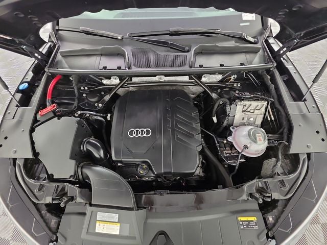 2023 Audi Q5 S line Premium