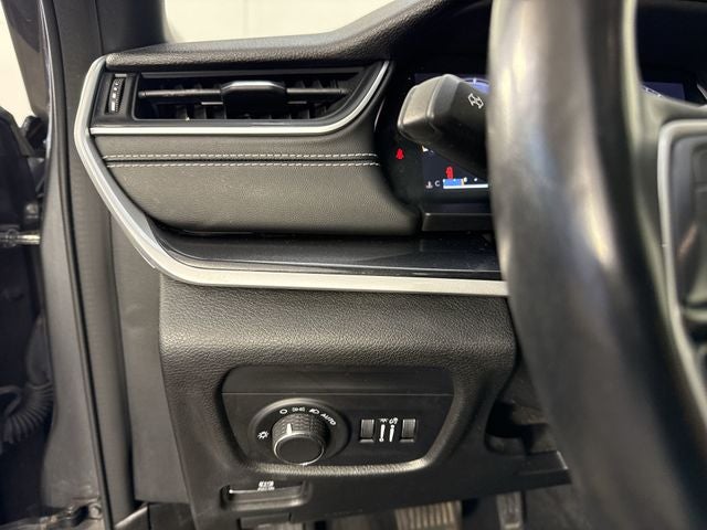 2022 Jeep Grand Cherokee L Altitude