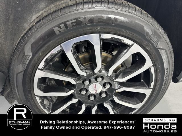 2020 GMC Acadia Denali