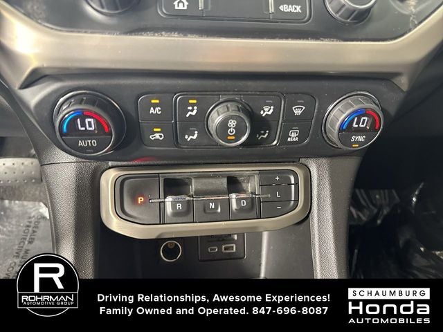 2020 GMC Acadia Denali