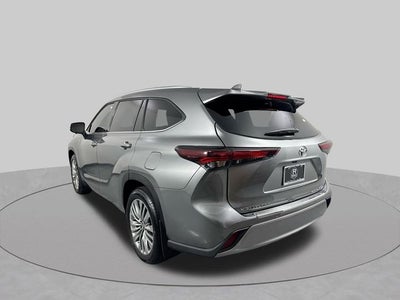 2026 Toyota Highlander Platinum