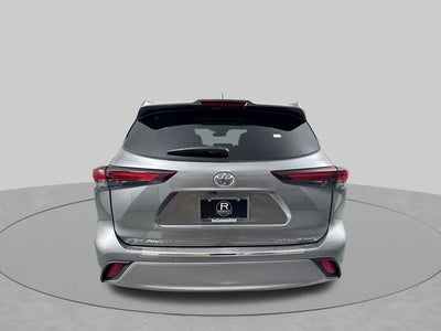 2026 Toyota Highlander Platinum