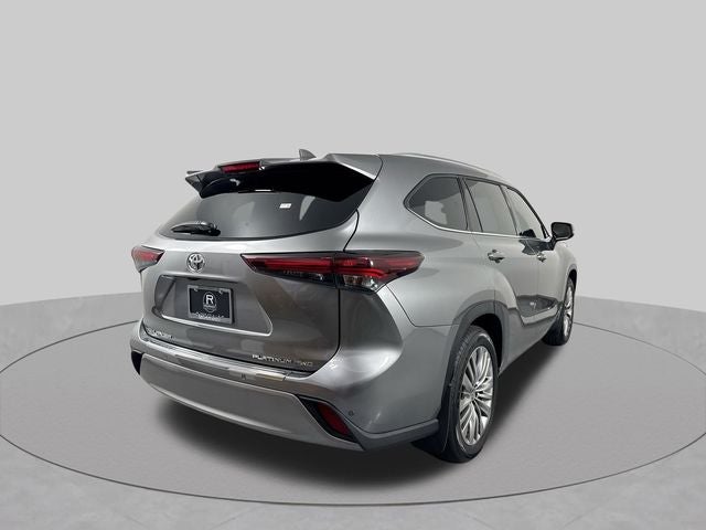 2026 Toyota Highlander Platinum