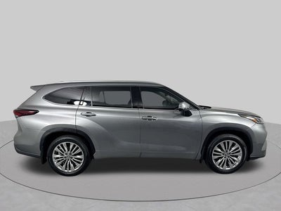 2026 Toyota Highlander Platinum