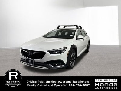 2019 Buick Regal TourX Essence