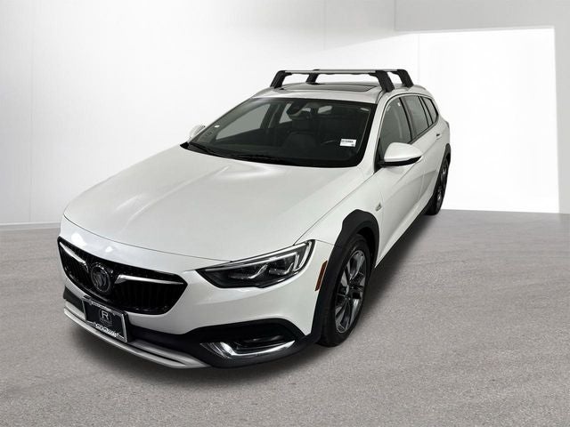 2019 Buick Regal TourX Essence