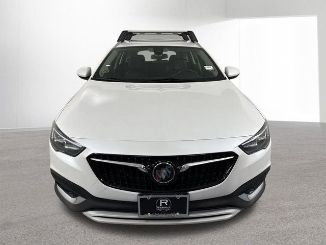 2019 Buick Regal TourX Essence