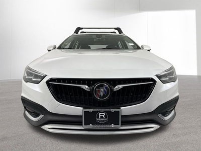 2019 Buick Regal TourX Essence