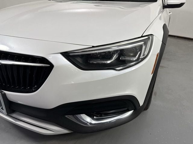 2019 Buick Regal TourX Essence