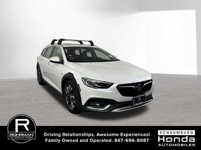 2019 Buick Regal TourX Essence