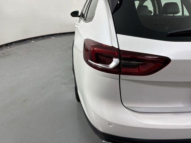 2019 Buick Regal TourX Essence