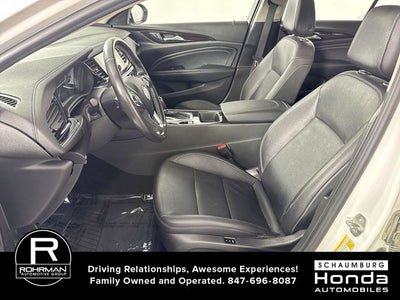 2019 Buick Regal TourX Essence
