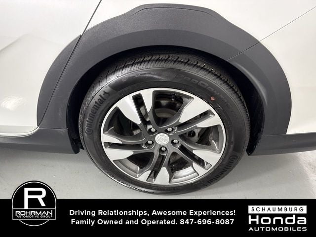 2019 Buick Regal TourX Essence