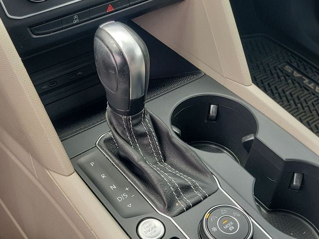 2021 Volkswagen Atlas 3.6L V6 SE w/Technology R-Line