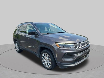 2022 Jeep Compass Latitude Lux