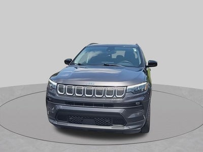 2022 Jeep Compass Latitude Lux