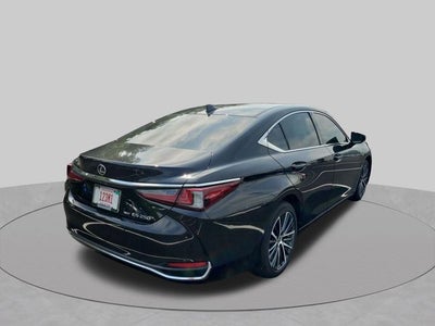 2024 Lexus ES 250