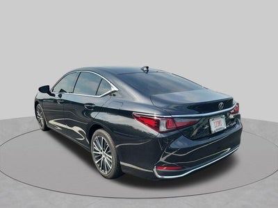 2024 Lexus ES 250