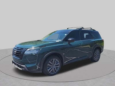 2023 Nissan Pathfinder SL
