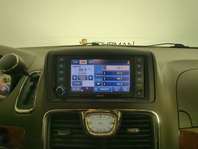 2013 Chrysler Town & Country Touring