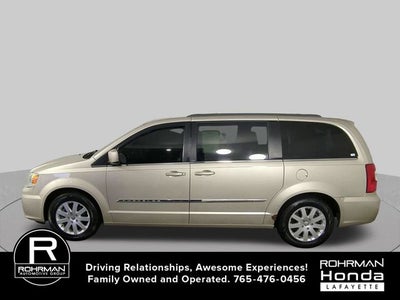 2013 Chrysler Town & Country Touring