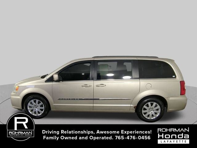 2013 Chrysler Town & Country Touring