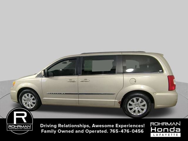 2013 Chrysler Town & Country Touring