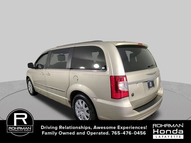 2013 Chrysler Town & Country Touring