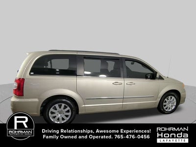 2013 Chrysler Town & Country Touring