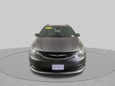 2021 Chrysler Voyager LXI
