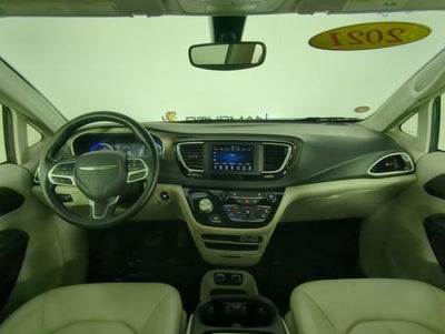 2021 Chrysler Voyager LXI