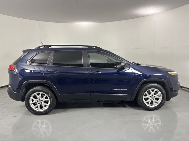 2016 Jeep Cherokee Sport