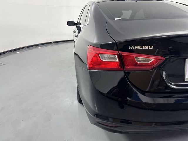 2022 Chevrolet Malibu LS 1LS