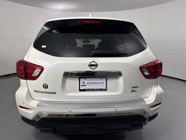 2020 Nissan Pathfinder SL