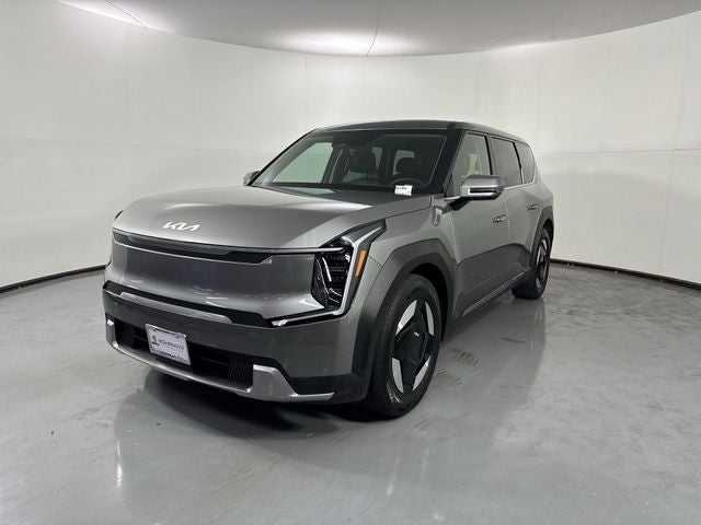 2024 Kia EV9 Light Long Range
