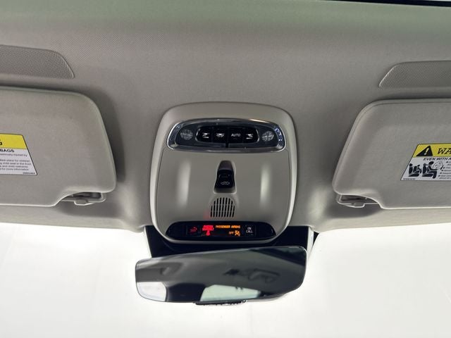 2022 Volvo XC90 Recharge Plug-In Hybrid T8 Inscription 6 Passenger