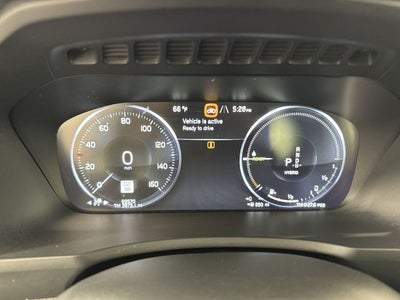 2022 Volvo XC90 Recharge Plug-In Hybrid T8 Inscription 6 Passenger
