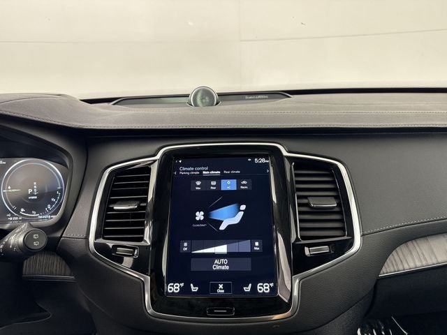 2022 Volvo XC90 Recharge Plug-In Hybrid T8 Inscription 6 Passenger